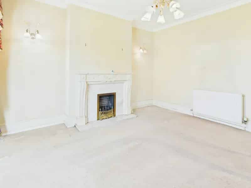 Spacious Freehold Bungalow Wigan Lane Family Home Detached Garage