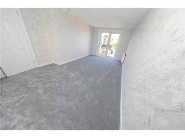 2 Bedroom Mid Terrace Villa Glenrothes