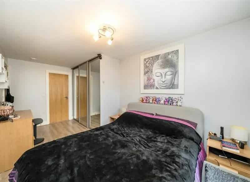 2 Double Bedroom Apartment SE16 Weightman House