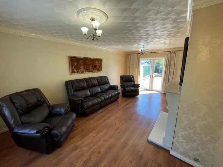 3 Bedroom House For Sale Near Amenities And Commuter Links