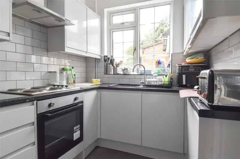 3 Bedroom Semi-Detached House Near Birmingham City Centre