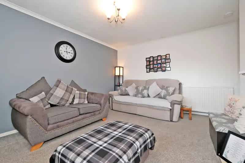 Spacious 2-Bedroom Flat in Quiet Residential Area