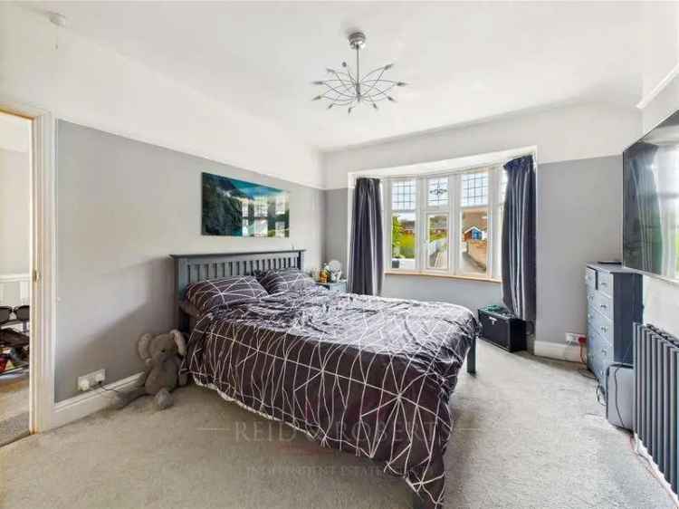 5 Bed Detached House with Panoramic Snowdonia Views