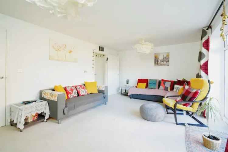 Four Bedroom Semi Detached House Great Western Park Didcot