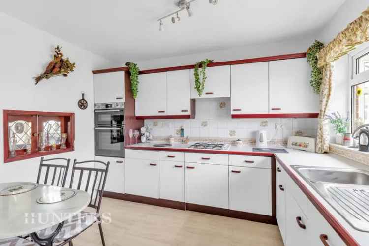 3 Bedroom Detached House For Sale in Oldham
