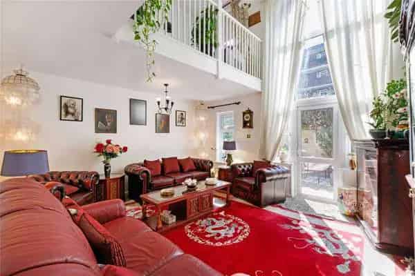 Three Double Bedroom Family Home near Victoria Park