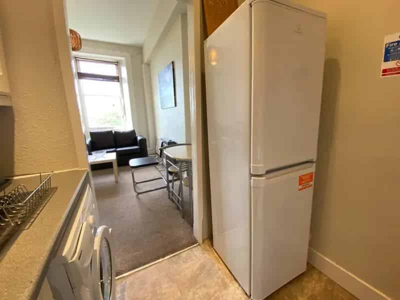 3 Bedroom Flat to Rent in Edinburgh