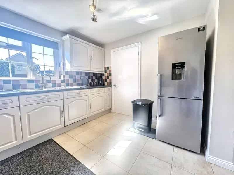 4 Bed Detached House for Sale in Hatch Warren