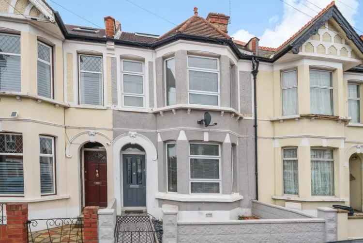 House For Sale in London, England