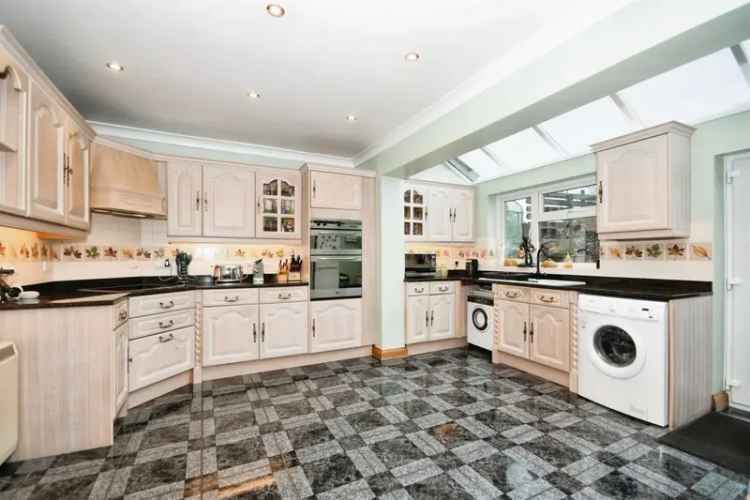 Peak District Family Home 4 Bedrooms 2 Acres