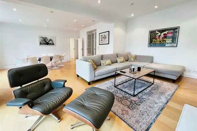 Portland Place Flat 2 Beds 2 Baths Modern Amenities Central London