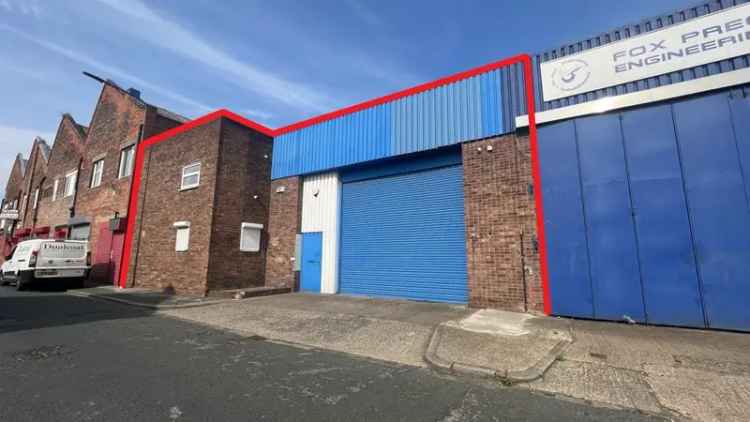 Steel-Framed Workshop Unit with High Ceilings and Office Space