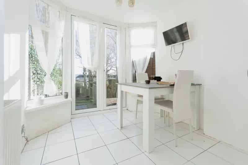 Two Bedroom Terrace House Near Birmingham University