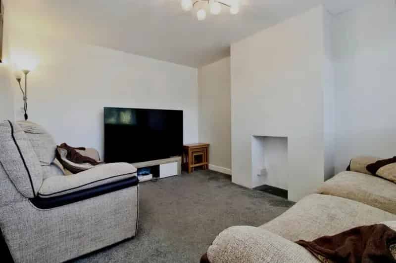 Semi Detached Home in Dinas Powys Ideal for Young Family