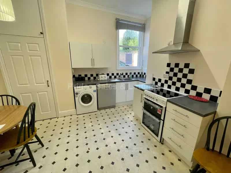 1 Bedroom Furnished Flat to Rent in Lincoln Bailgate