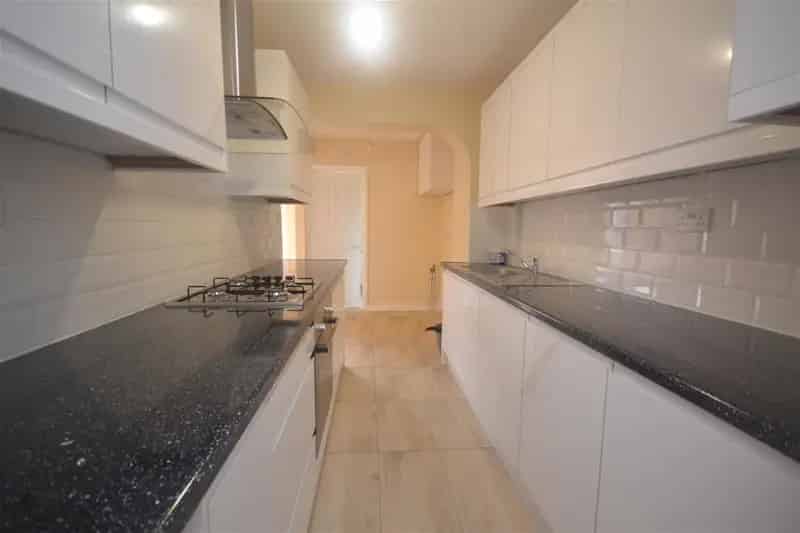 4 Bedroom House To Let Near Reading Town Centre