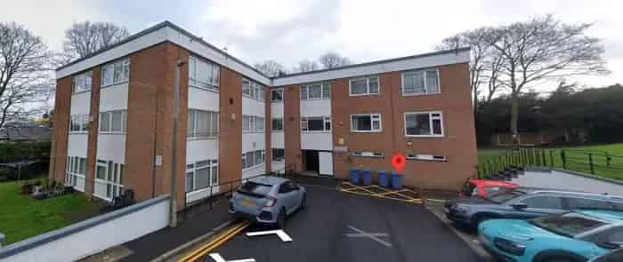 2 Bed Flat Gateacre Woolton Near Shops Transport