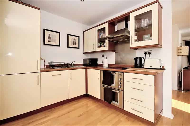 2 Double Bedroom Furnished Apartment Regent Court Leamington Spa