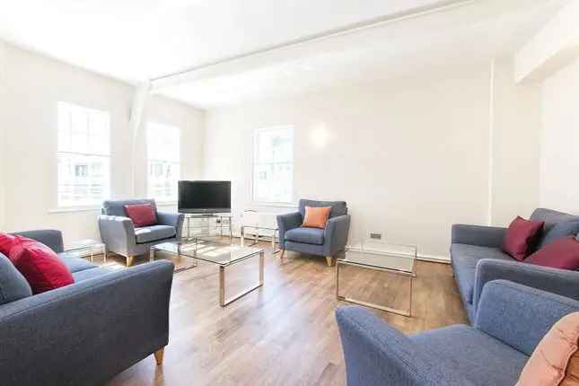 Flat to rent in John Adam Street, Covent Garden WC2N