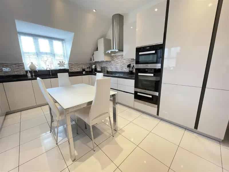 3 Bed Penthouse Apartment for Sale