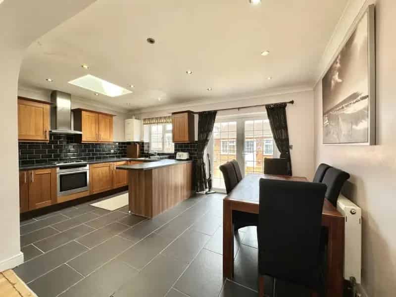 3 Bedroom House For Sale South Hayes No Onward Chain