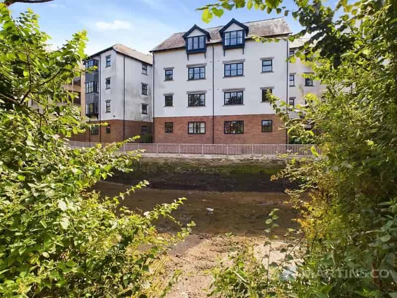 2 Bedroom Retirement Apartment in Truro City Centre