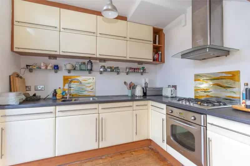 3 Bedroom 1930s House for Sale in Redland