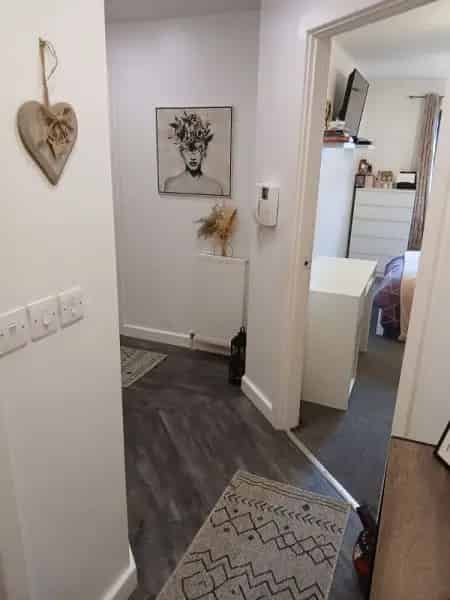 Spacious 2-Bed Flat Near A5 M1 Luton Train Station