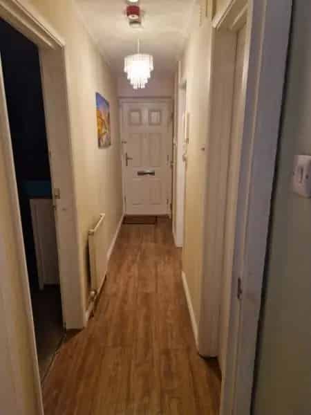 2 Bed House with Garden Shed - Seeking 3 Bed Upgrade in Current Area or Southborough