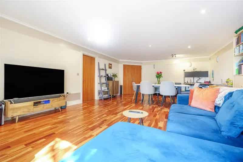 2 Bedroom Flat for Sale 1259 sq ft Ground Floor