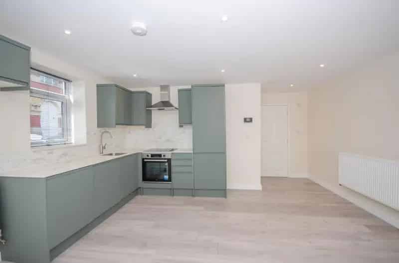 1 Bedroom Flat for Sale Easton Share of Freehold