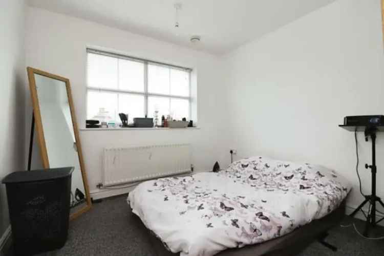 1 Bedroom Flat For Sale Ideal for Landlords