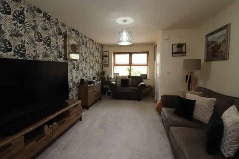 3 bedroom House
 To Let