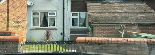 Ground Floor 2-Bedroom Flat with Private Gardens and Parking
