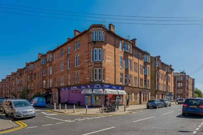 2 Bedroom Flat for Sale in Battlefield Glasgow