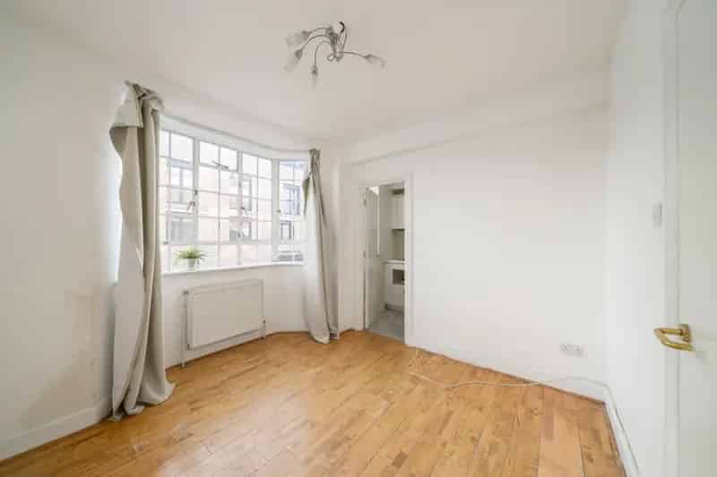 1 Bedroom Flat for Sale in Chelsea SW3