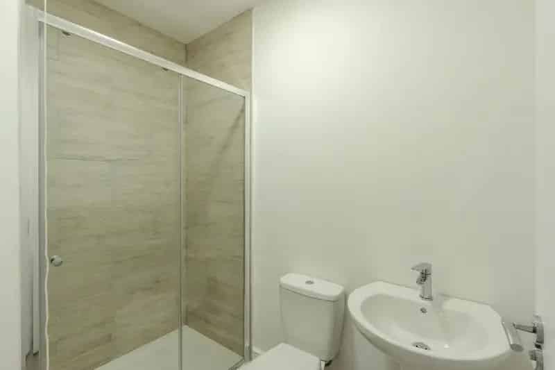 2 Bedroom Maisonette for Sale