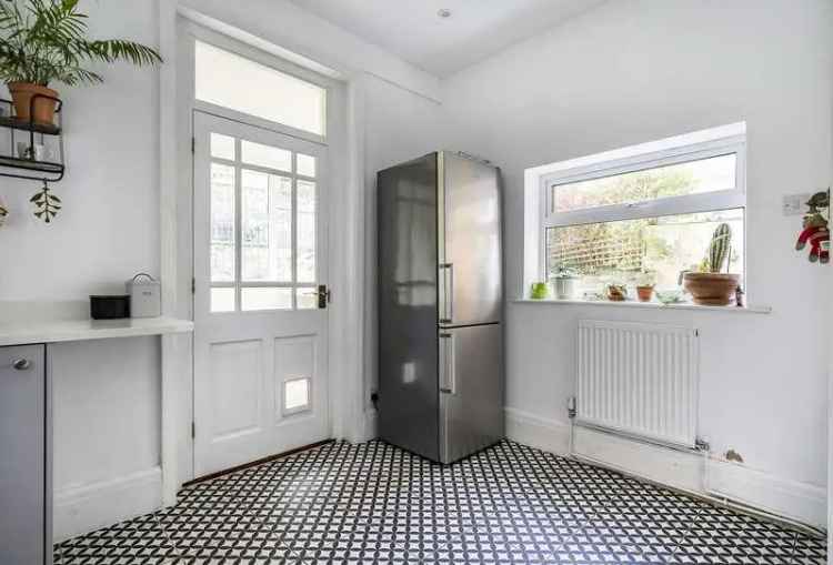 4 Bed 1930s Family Home for Sale Modern Comforts