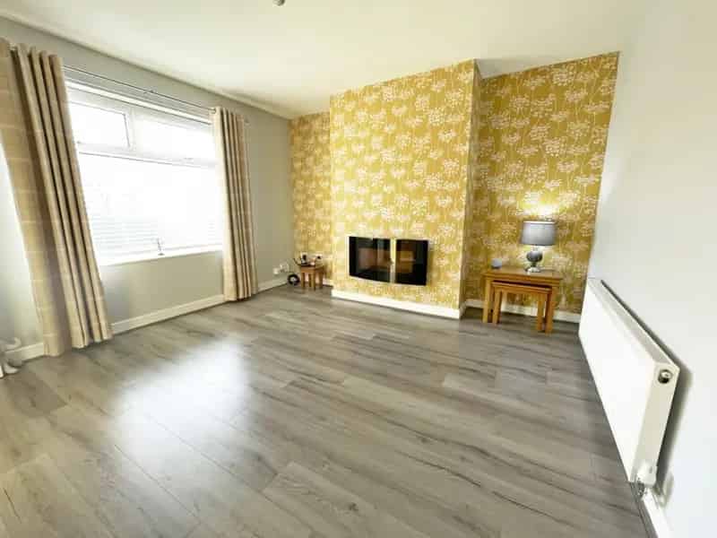 2 bedroom House
 To Rent