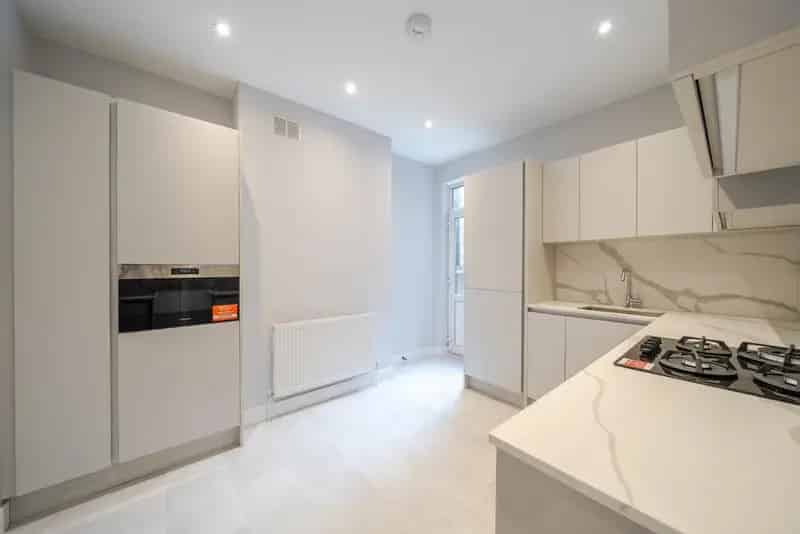 Flat For Sale , London, England
