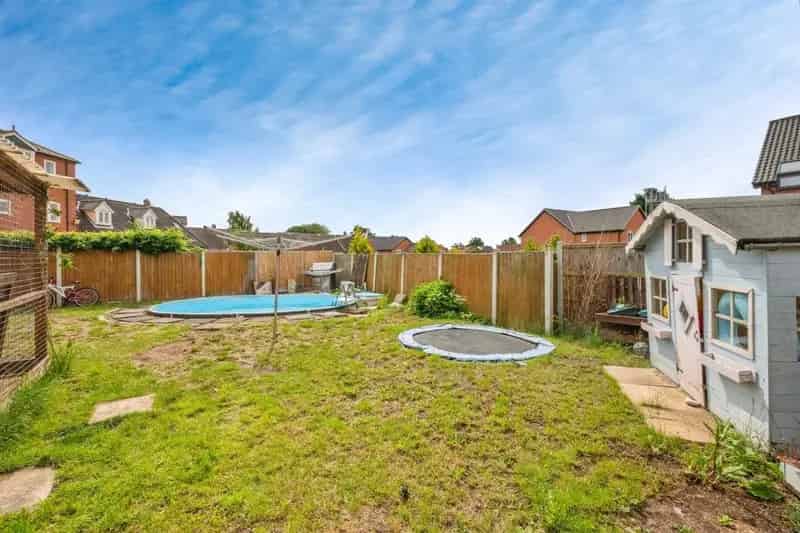 3 Bed Detached Bungalow Near Reepham Town Centre
