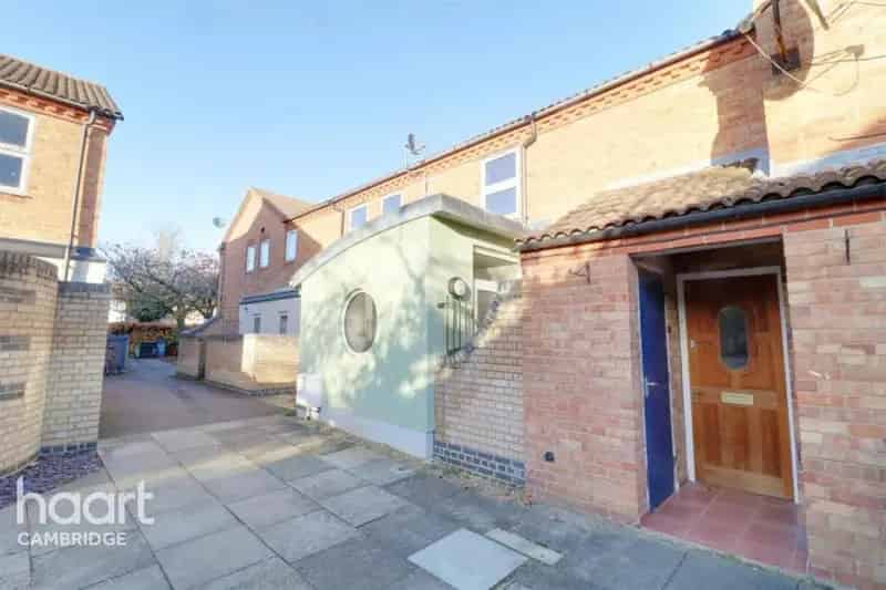 2 Bedroom Flat to Rent North Cambridge