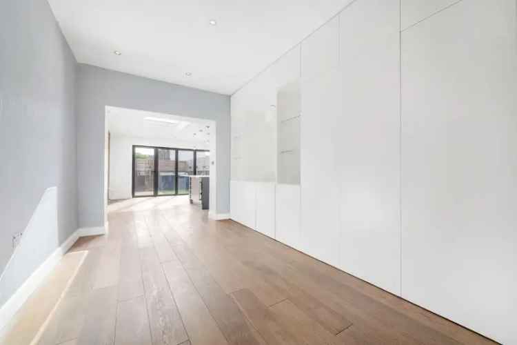 3 Bedroom Townhouse Near Oval Camberwell Brixton