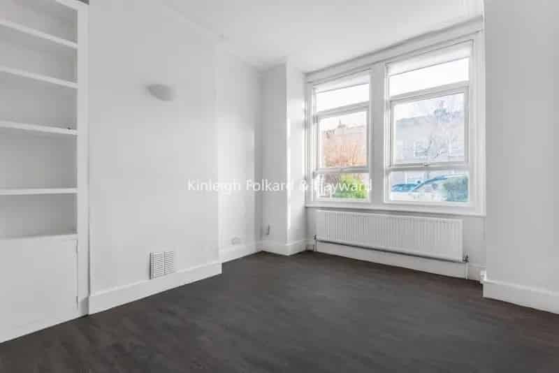 2 Bed Ground Floor Flat Near Tooting Broadway