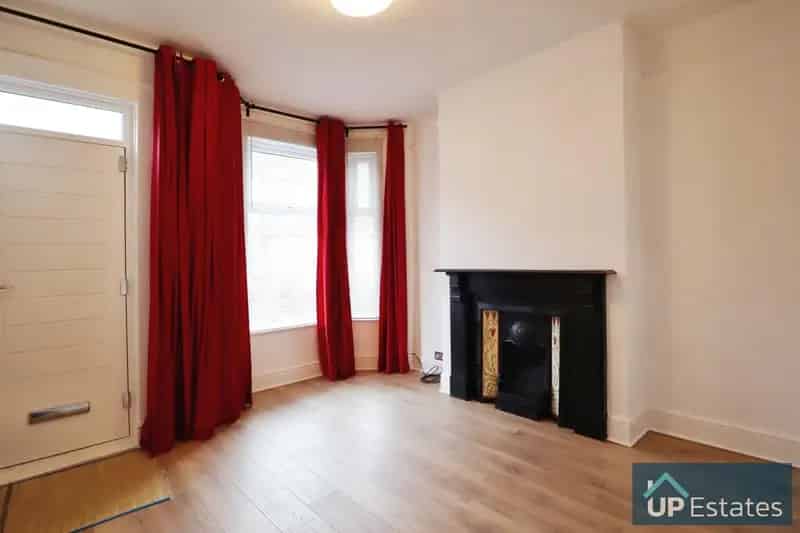 2 Bedroom Terrace House to Rent in Coventry