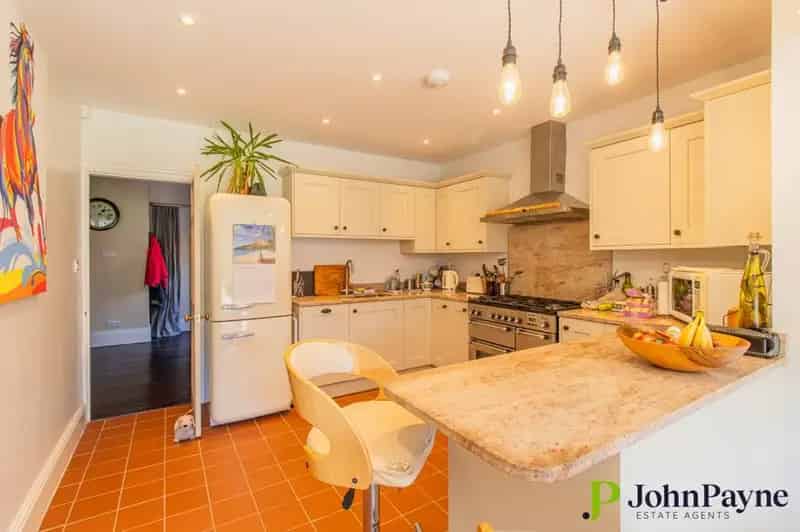 4 Bedroom Semi Detached House For Sale Coventry