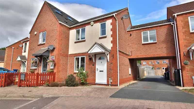 3 Bedroom Terraced House for Sale - No Onward Chain