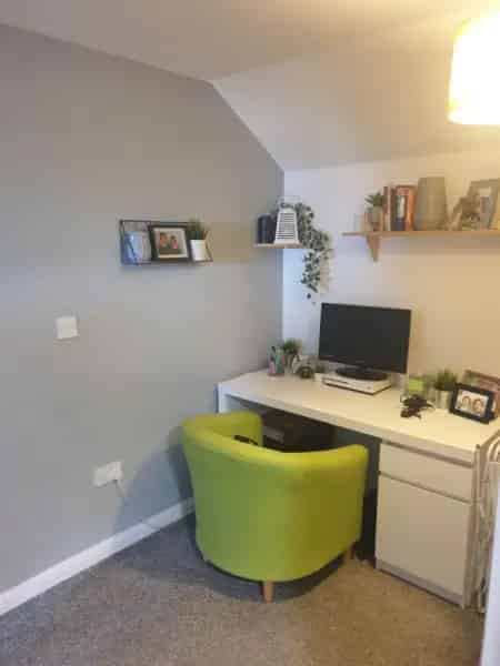 3 Storey House Near Town Centre New Kitchen in 2025