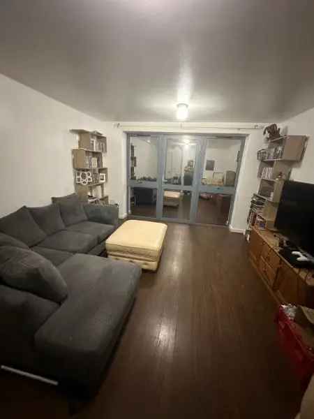 Flat For Rent in London, England