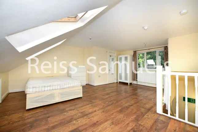 Semi-detached house to rent in Ambassador Square, Isle Of Dogs, Canary Wharf, London E14